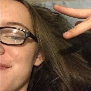 Meet your Posher, Ila